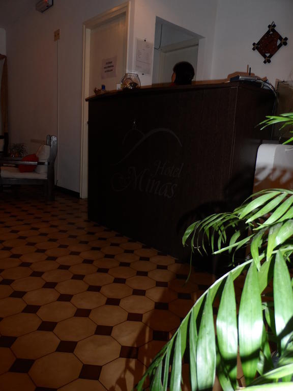 Hotel Минас Екстериор снимка